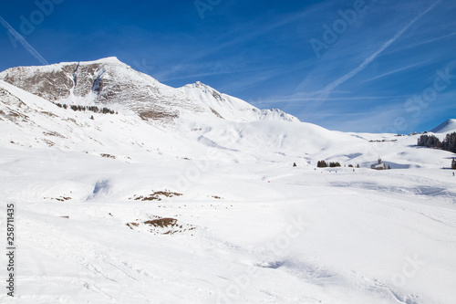 Wallpaper Mural Grand-Bornand Torontodigital.ca