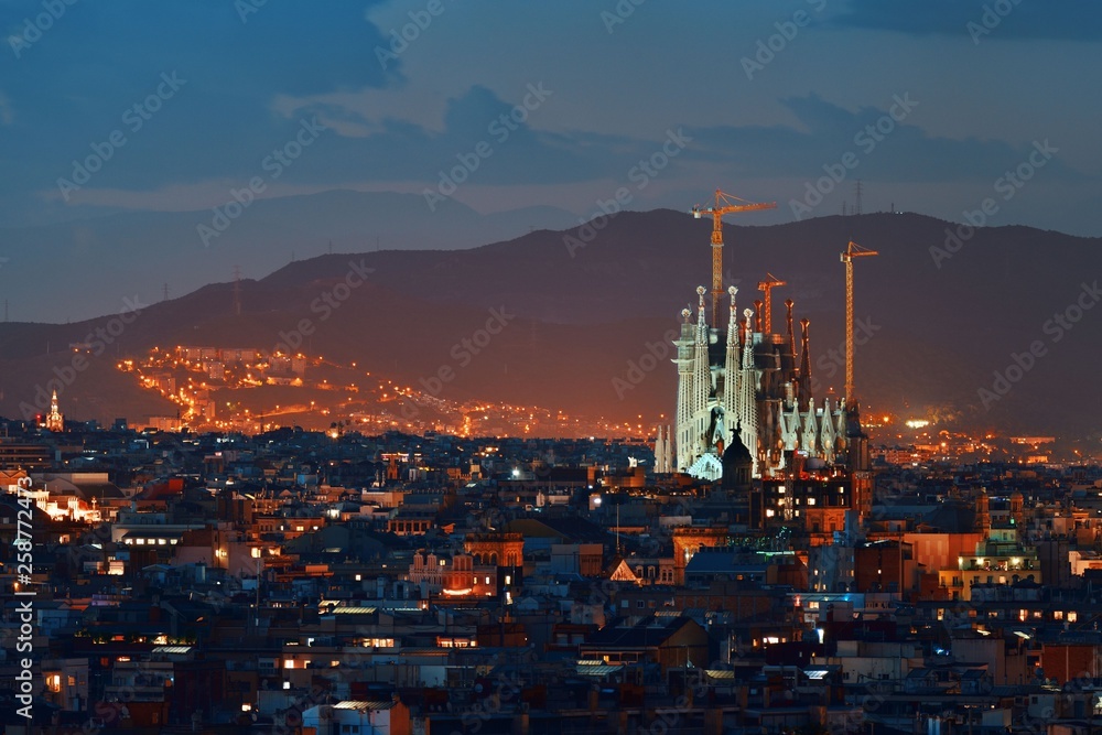 Sagrada Familia night view