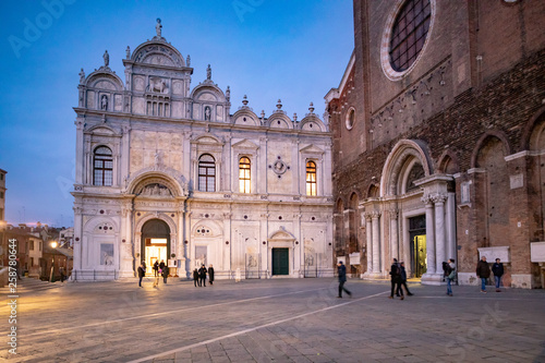 Rues, ruelles et canaux de Venise en Italie 