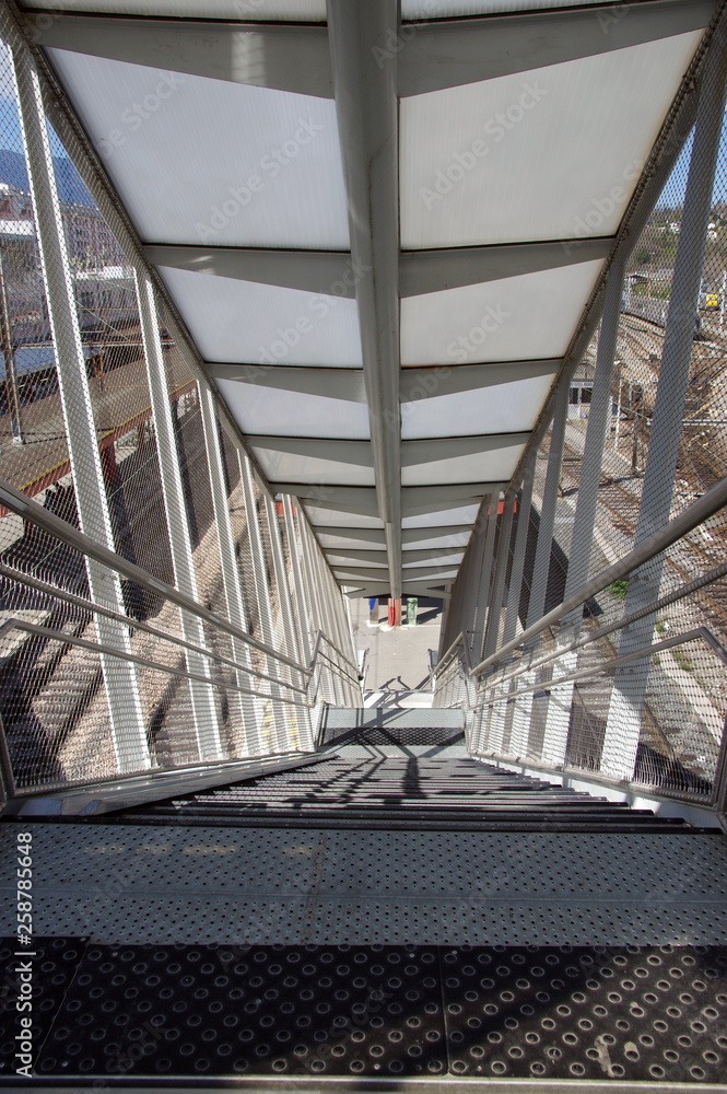 Fototapeta premium passerelle de gare
