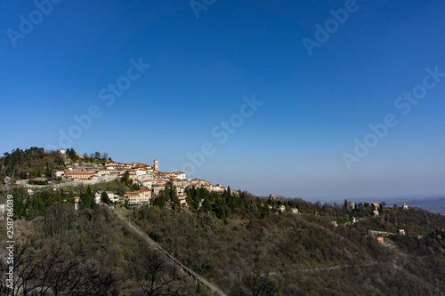 Obraz na płótnie Sacro Monte of Varese (Santa Maria del Monte). Picturesque view of the small medieval village. World heritage site - UNESCO site in Varese, Italy w salonie