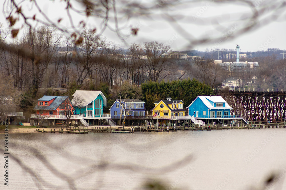 beach houses by the water