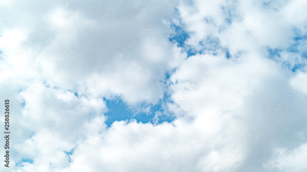 Obraz premium 青空・雲