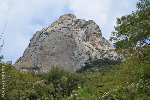 Tercer montaña rocosa más grande del mundo. © erd_1981