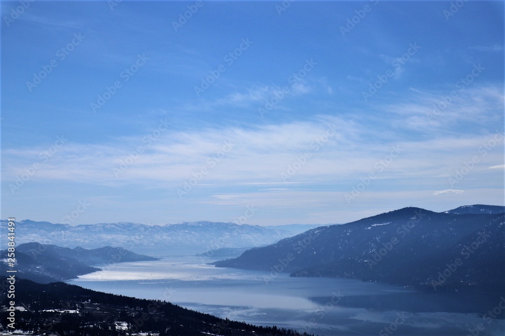 Obraz premium Misty view of the valley