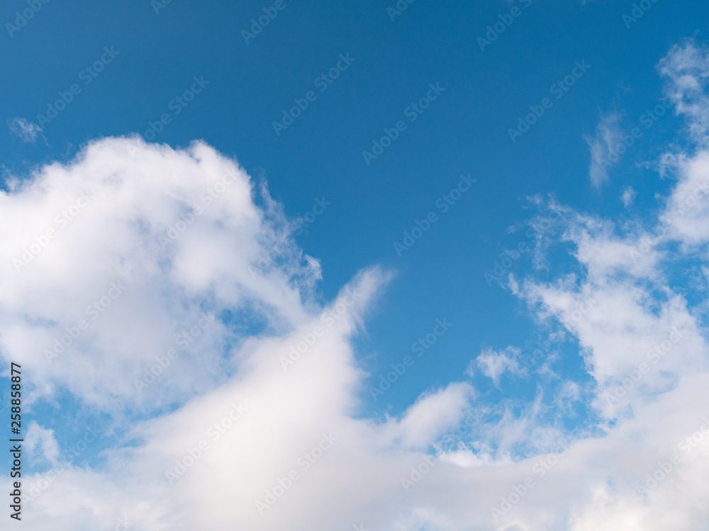 おもしろい雲と空のイメージ素材