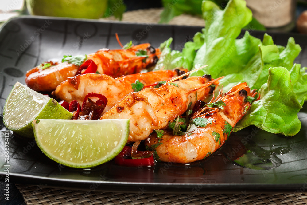 Shrimps roasted with onion, garlic and chili Shrimps roasted with onion, garlic and chili