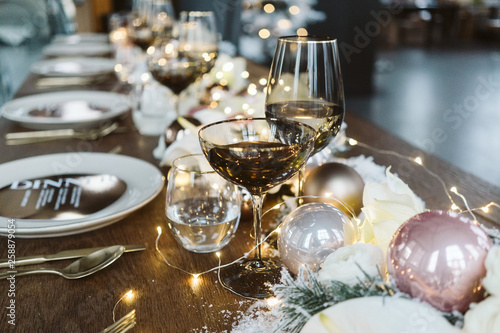 Gedeckter Tisch Feier Winter Weihnachten