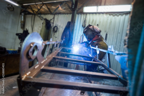welder weld assembles metalwork
