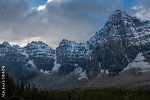 Stunning early morning view of the Wenkchemma Range in the Valley of Ten Peaks at Lake Moraine  Banff  Canada