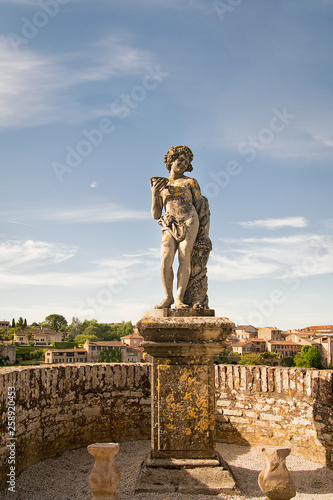 statue in park