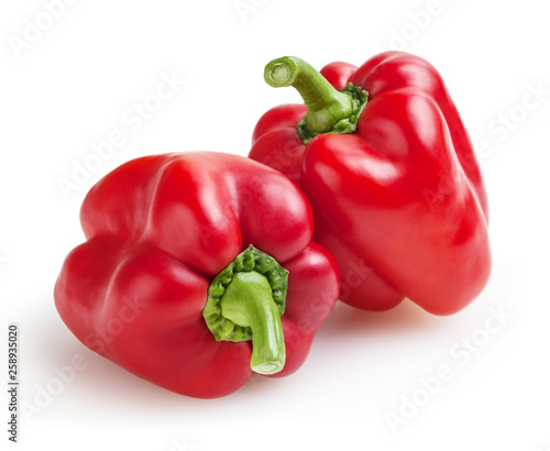 Fotografia Fresh red bell peppers isolated on white background