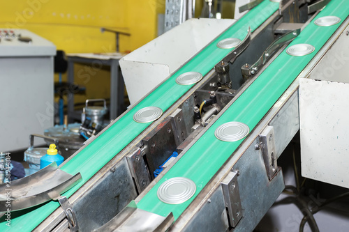 Conveyor cans, production line