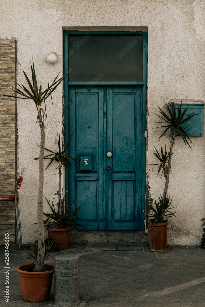 Fototapeta premium warm blue door exterior
