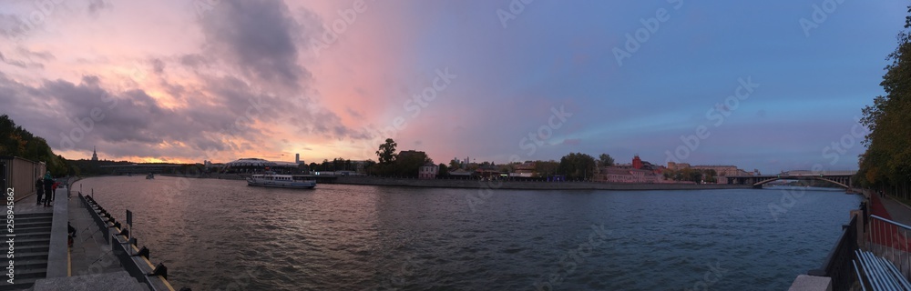 Moscow river Luzhnikia panorama