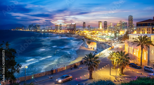 Fotografia Panoramic view of Tel Aviv at blue time, Israel