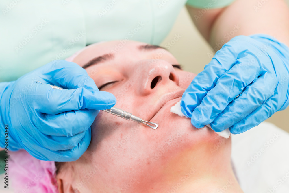 Process cosmetic mask of massage and facials in beauty salon Process cosmetic mask of massage and facials in beauty salon