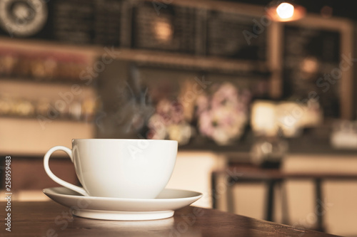 Foto A cup of coffee time in cafe blurred background.