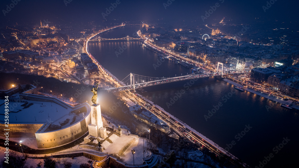 Fototapeta premium zimowy Budapeszt