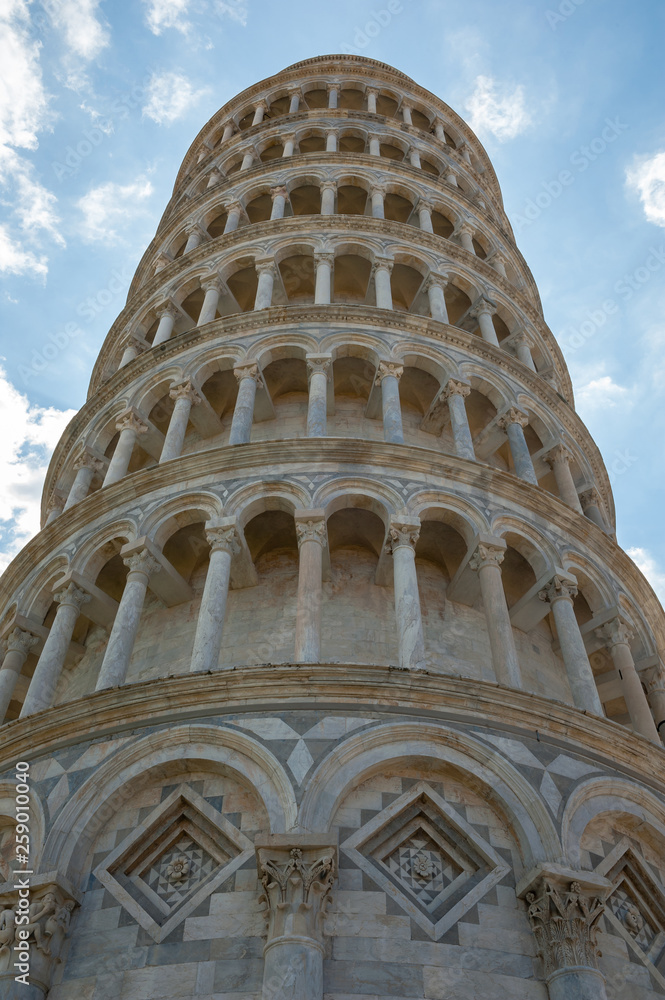 Close view the leaning tower of pisa