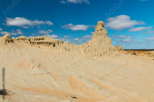 White sand formation in Mungo National Park at Willandra lakes area. Australia. © Anna Dufour