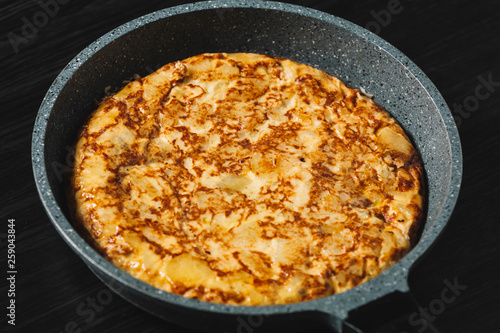 tortilla de patatas, typical spanish dish