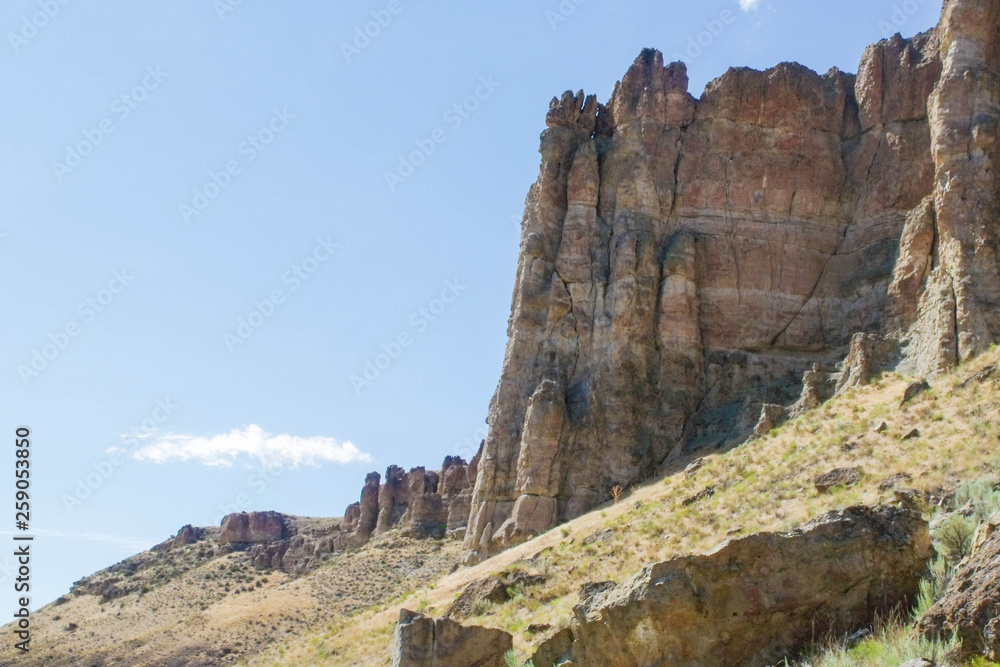 Rocky Cliff Rocky Cliff