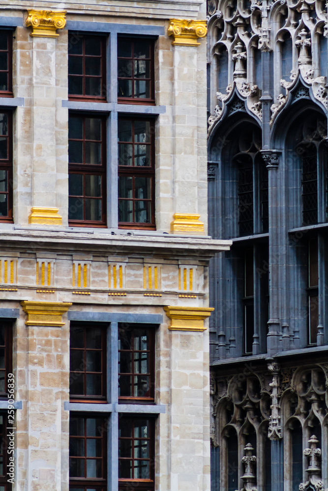 facades overlapping in Belgium