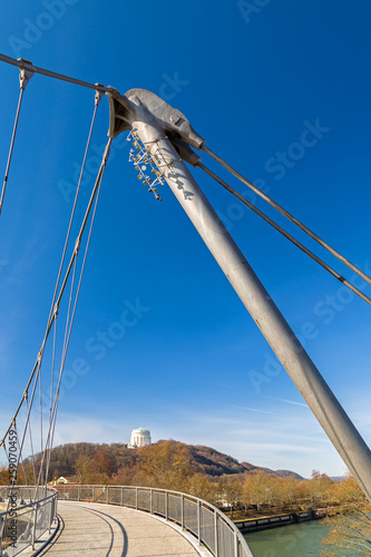 Fussgängerbrücke über die Altmühl in Kelheim photo