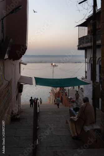 ガンジス側の朝日