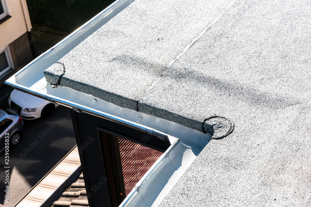 Flachdach mit Dachrinne Stock Photo Adobe Stock