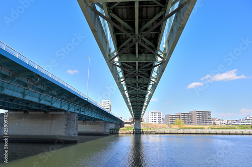 多摩川大橋の裏側 © 啓治 高橋