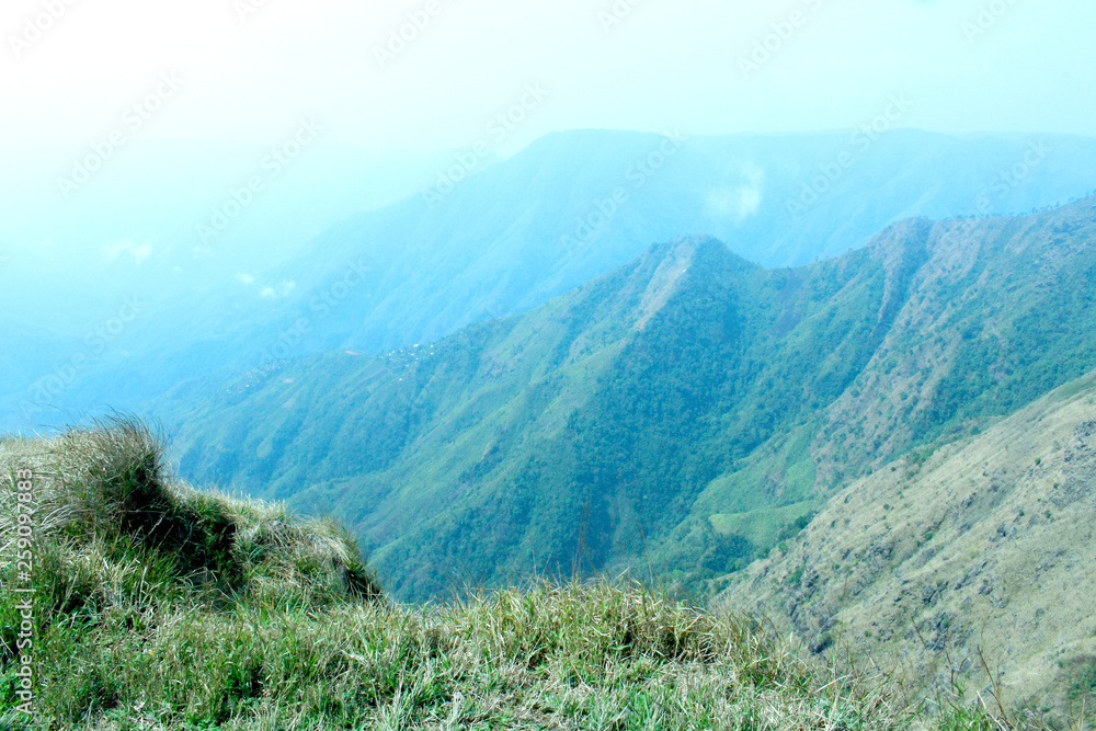 Naklejka premium view of mountains