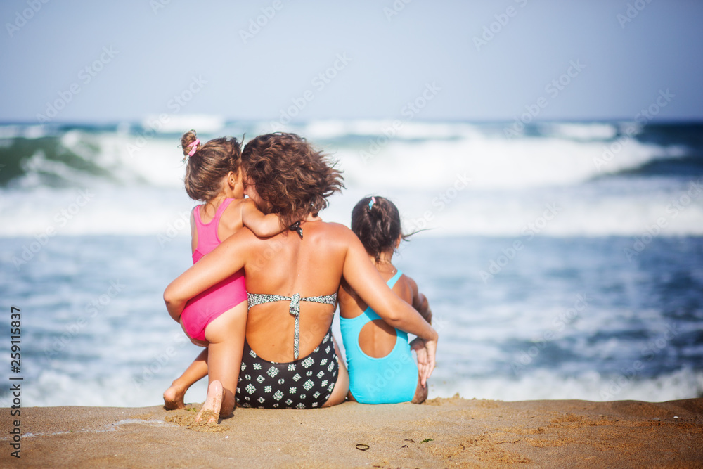 Fototapeta premium Happy family vacation at sea summer