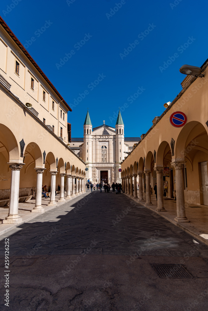 Fototapeta premium assisi cascia roccaporena