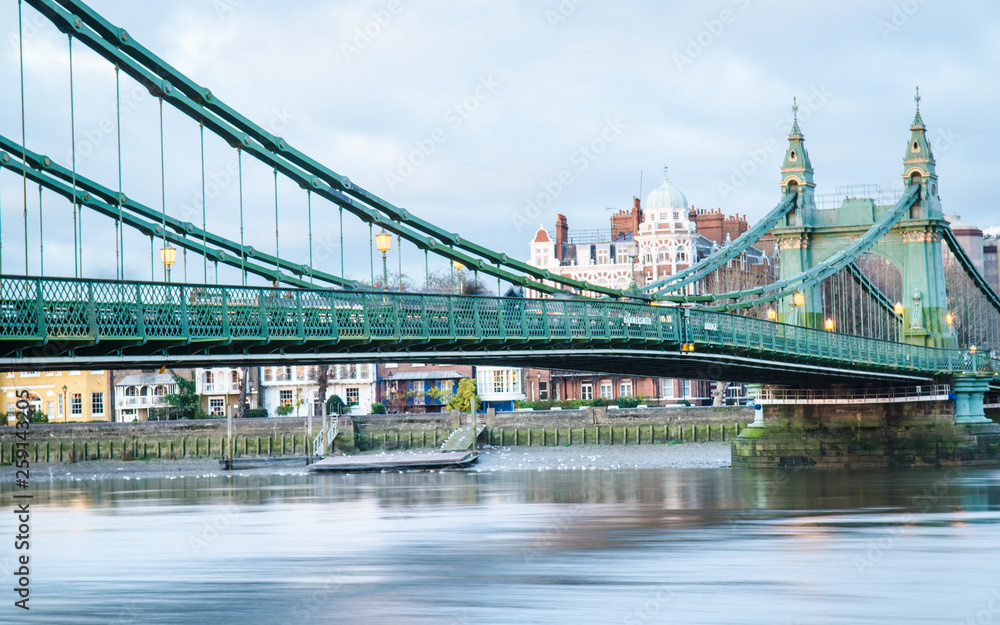 Obraz premium Hammersmith Bridge, London