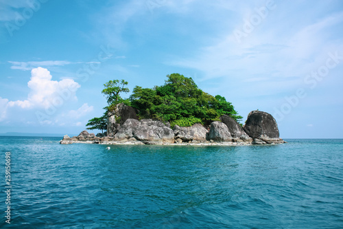  desert island in the sea of ​​Thailand