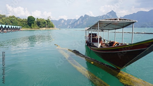 Fototapeta Naklejka Na Ścianę i Meble -  longtail boat trip on chiao lan lake in thailand