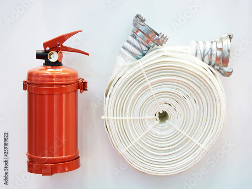 Powder fire extinguisher and fire hose