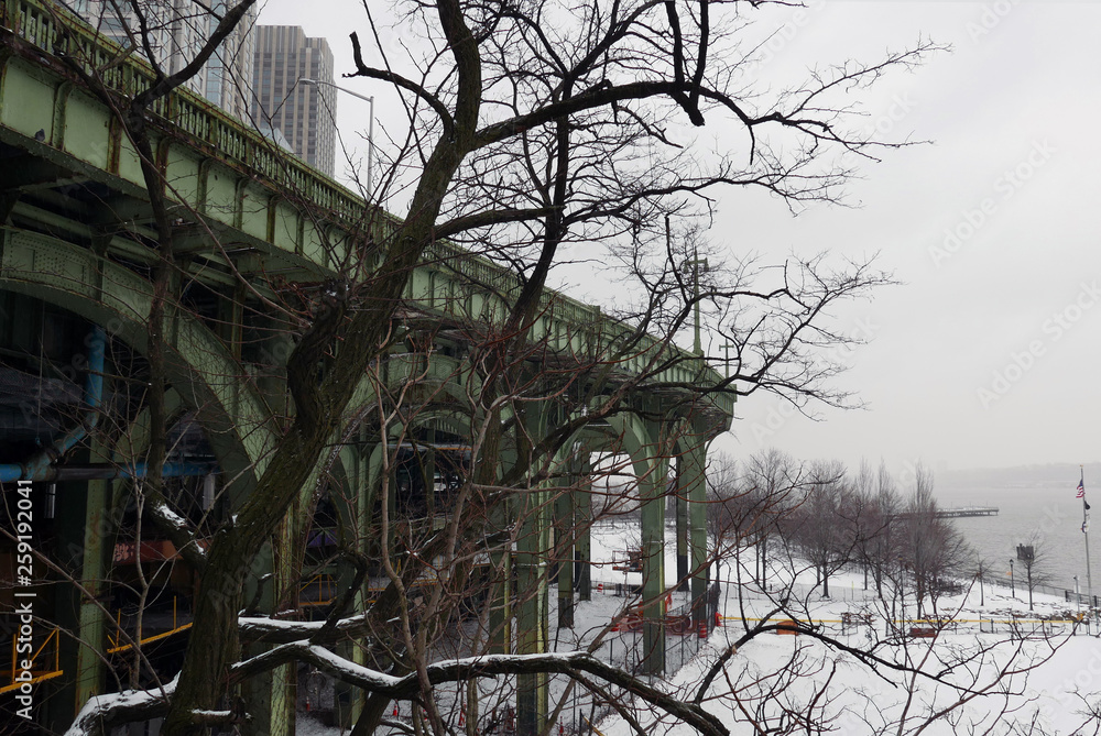 72nd Riverside Park structure open view 72nd Riverside Park structure open view