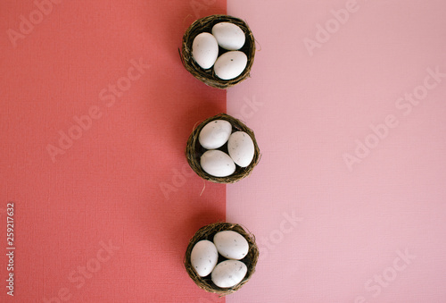 Fototapeta Naklejka Na Ścianę i Meble -  Easter eggs in small baskets.