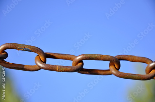 metal alloy steel chains for industrial use, very strong and hard for heavy load