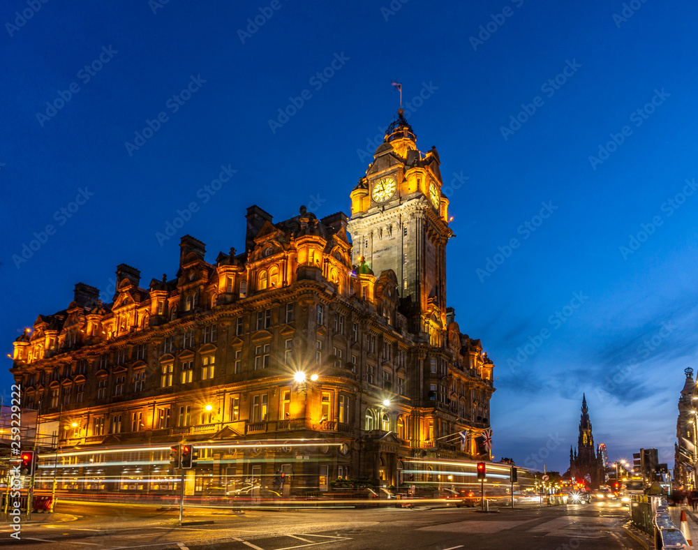 Edinburgh city and Night, Long Exposure shots, Scotland Uk, Traveling in Europe