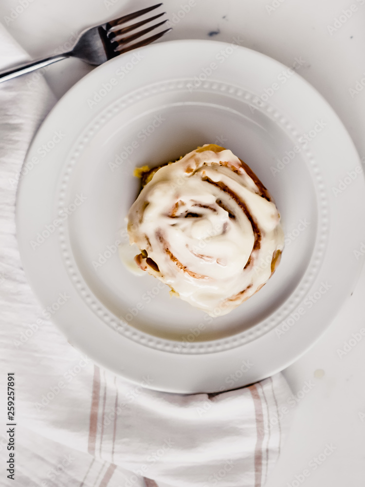 Cinnamon Rolls with Cream Cheese Icing Cinnamon Rolls with Cream Cheese Icing