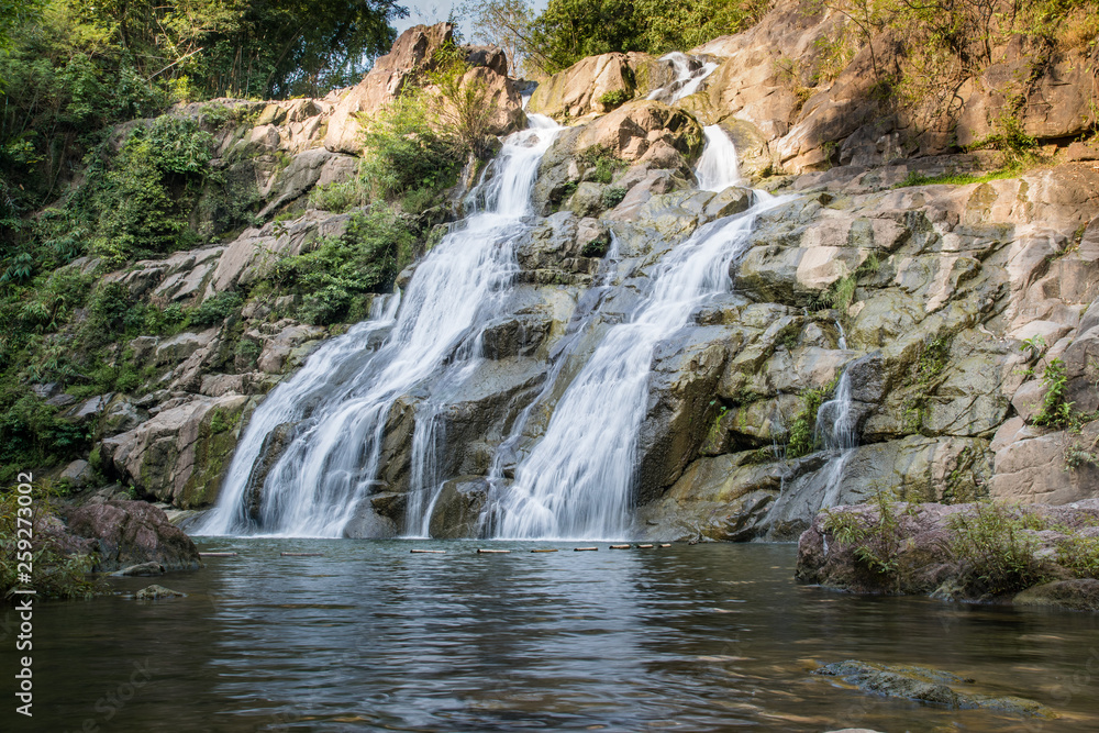 Than Thip waterfall.