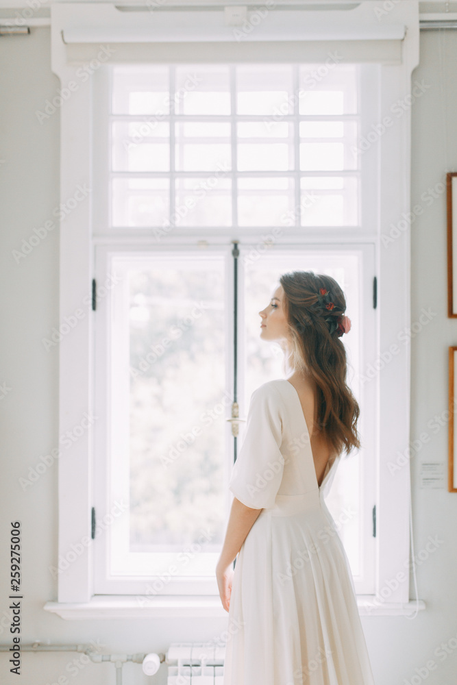 Light wedding photo shoot in the Museum. Beautiful bride in fine art Studio. Light wedding photo shoot in the Museum. Beautiful bride in fine art Studio.