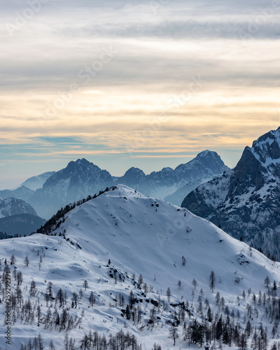 Entspannender Skitag in den Alpen © Daniel