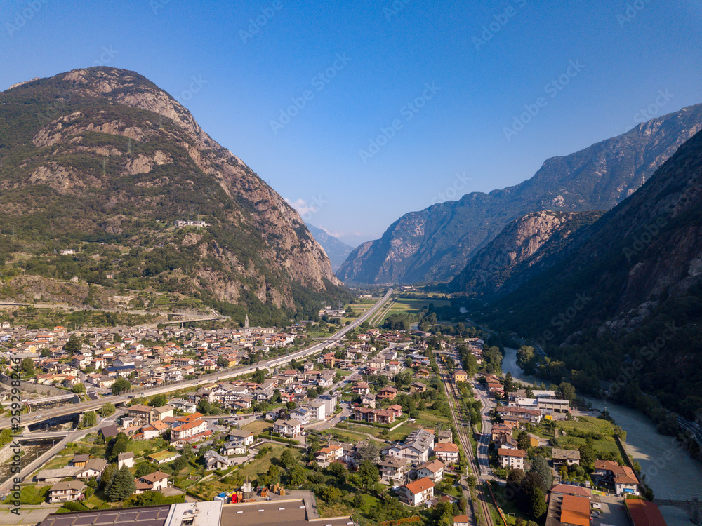 Vista aerea di Hone, Bard, Aosta, Valle d'Aosta, Italia
