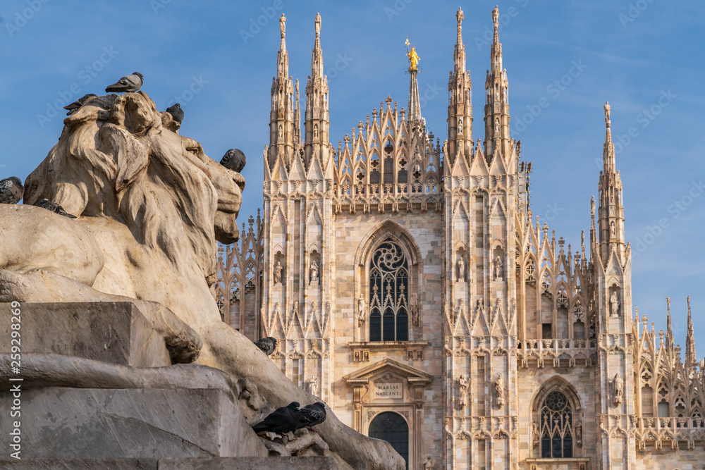 Fototapeta premium Katedra w Mediolanie, Mediolan, Włochy