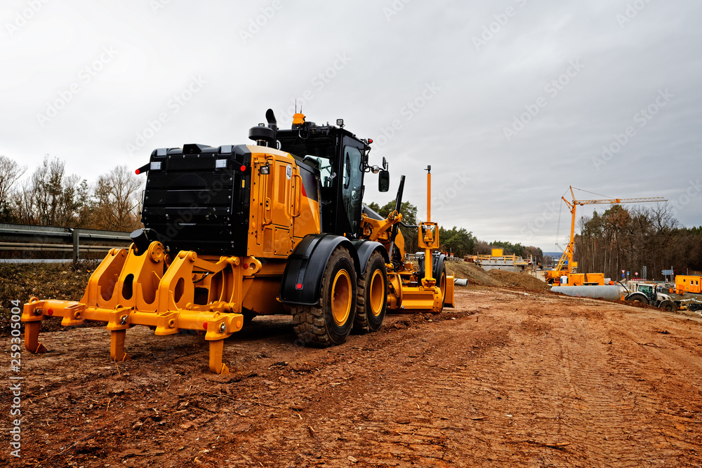 planierer vor baustelle